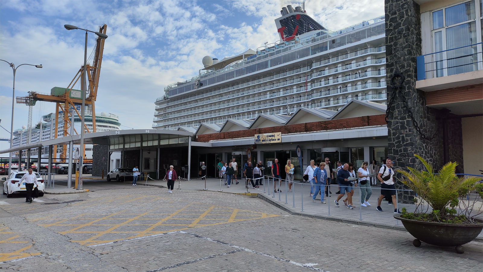 Cádiz Cruise Port: How to Spend One Day in One of Europe’s Oldest Cities