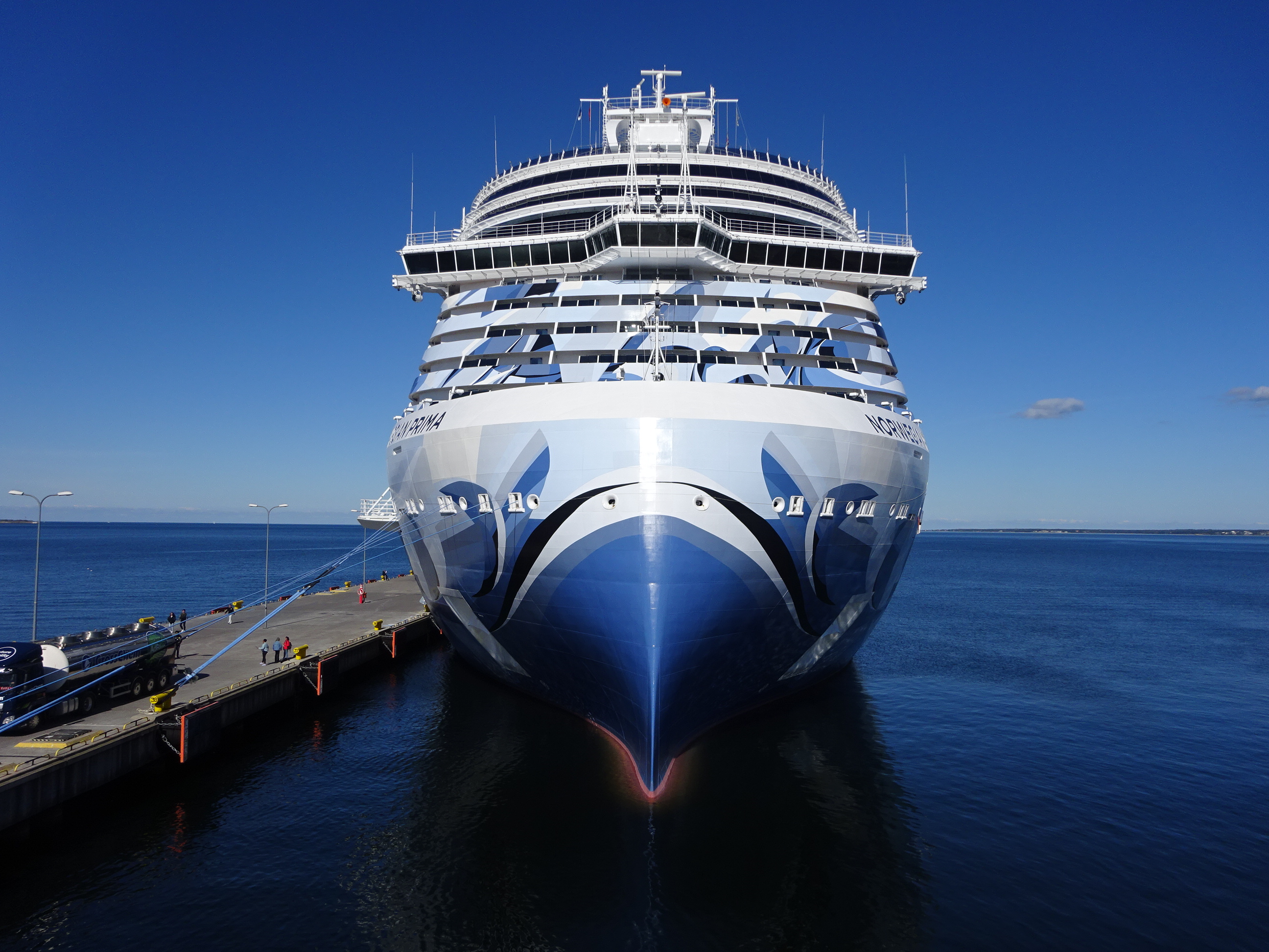 Norwegian Prima