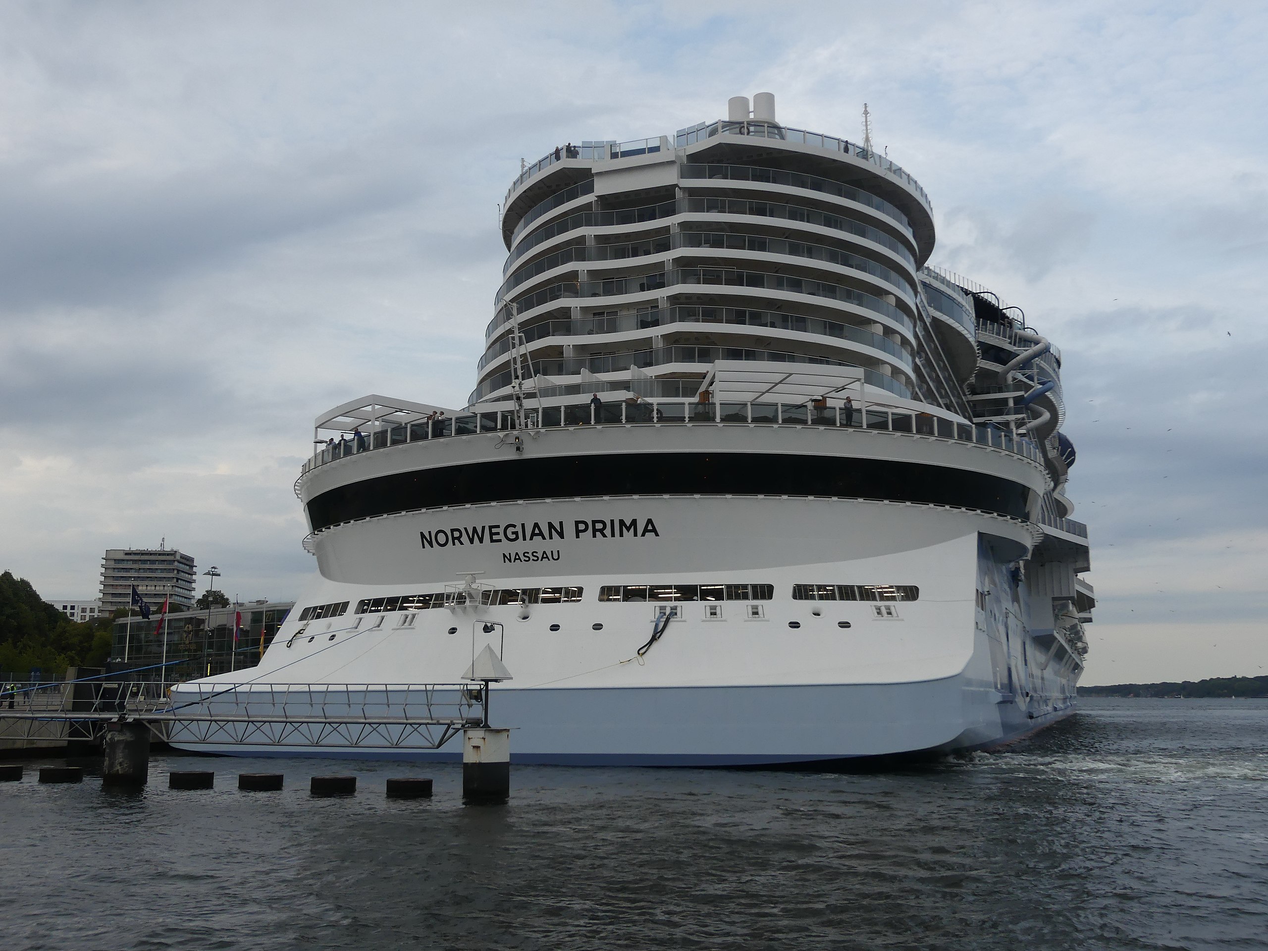 Norwegian Prima