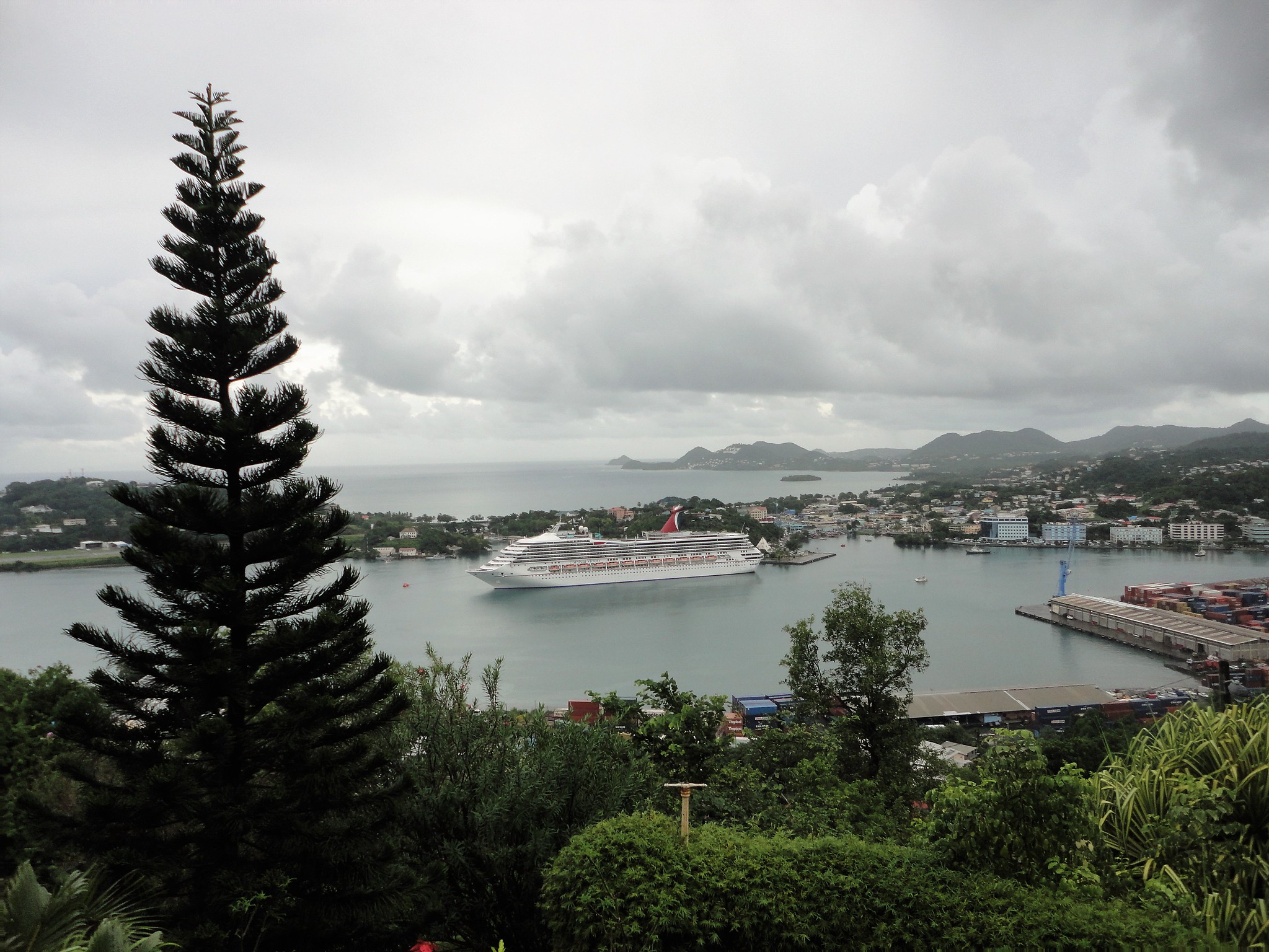 Carnival Radiance