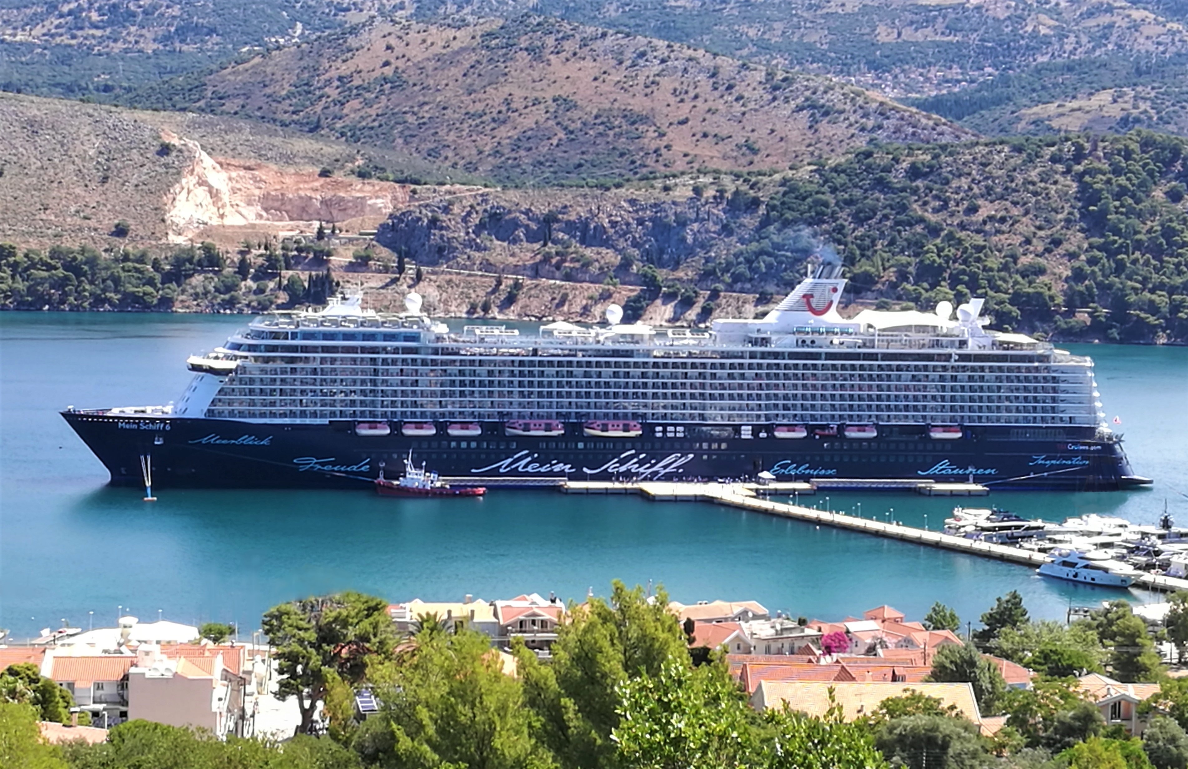 Mein Schiff 6