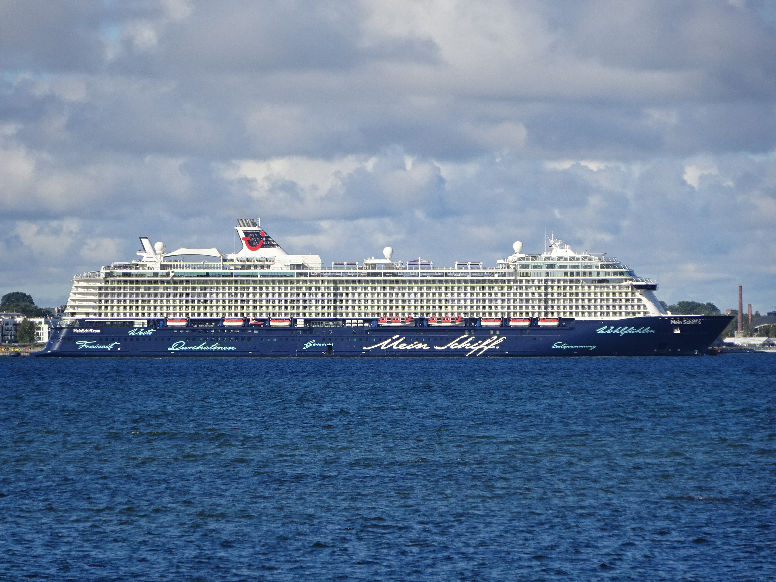 Mein Schiff 6