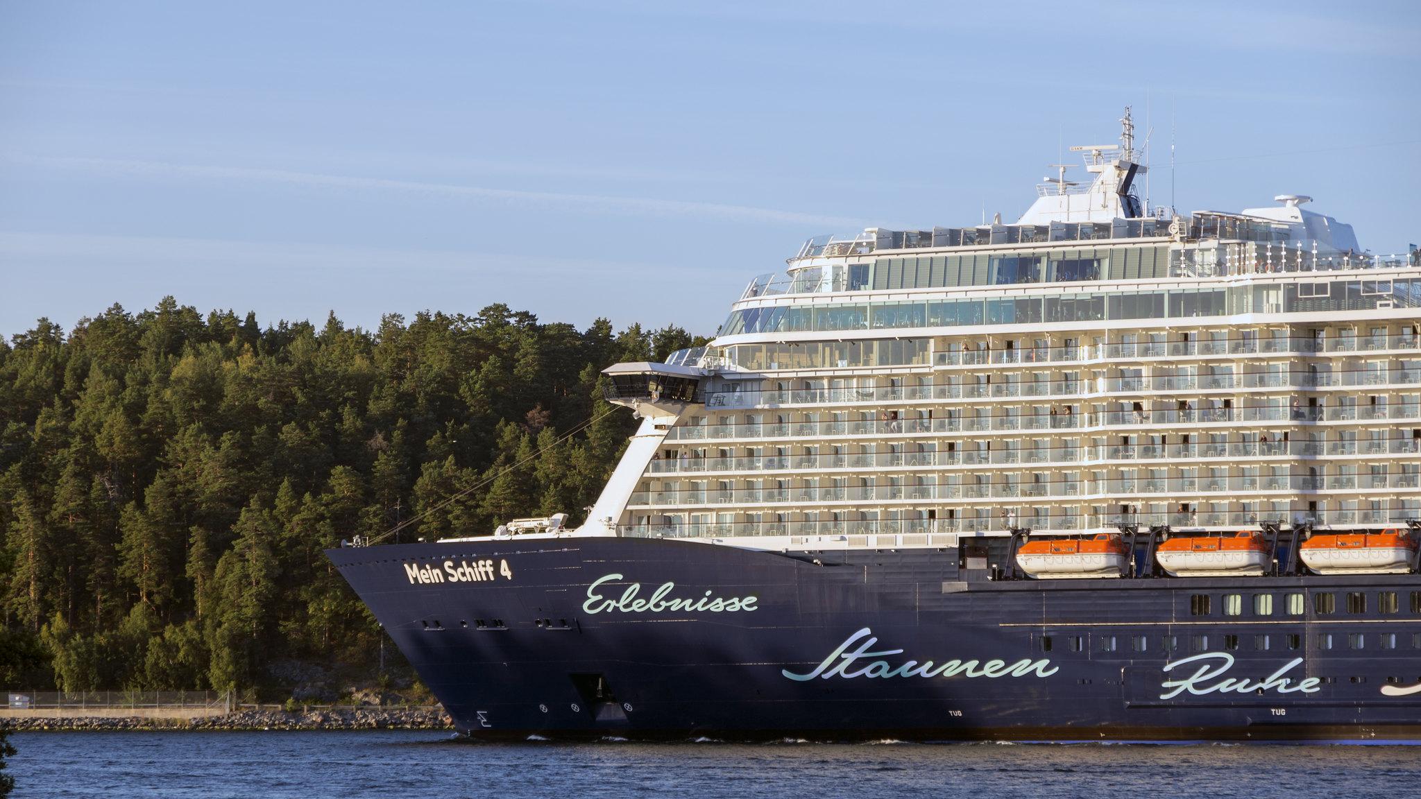 Mein Schiff 4