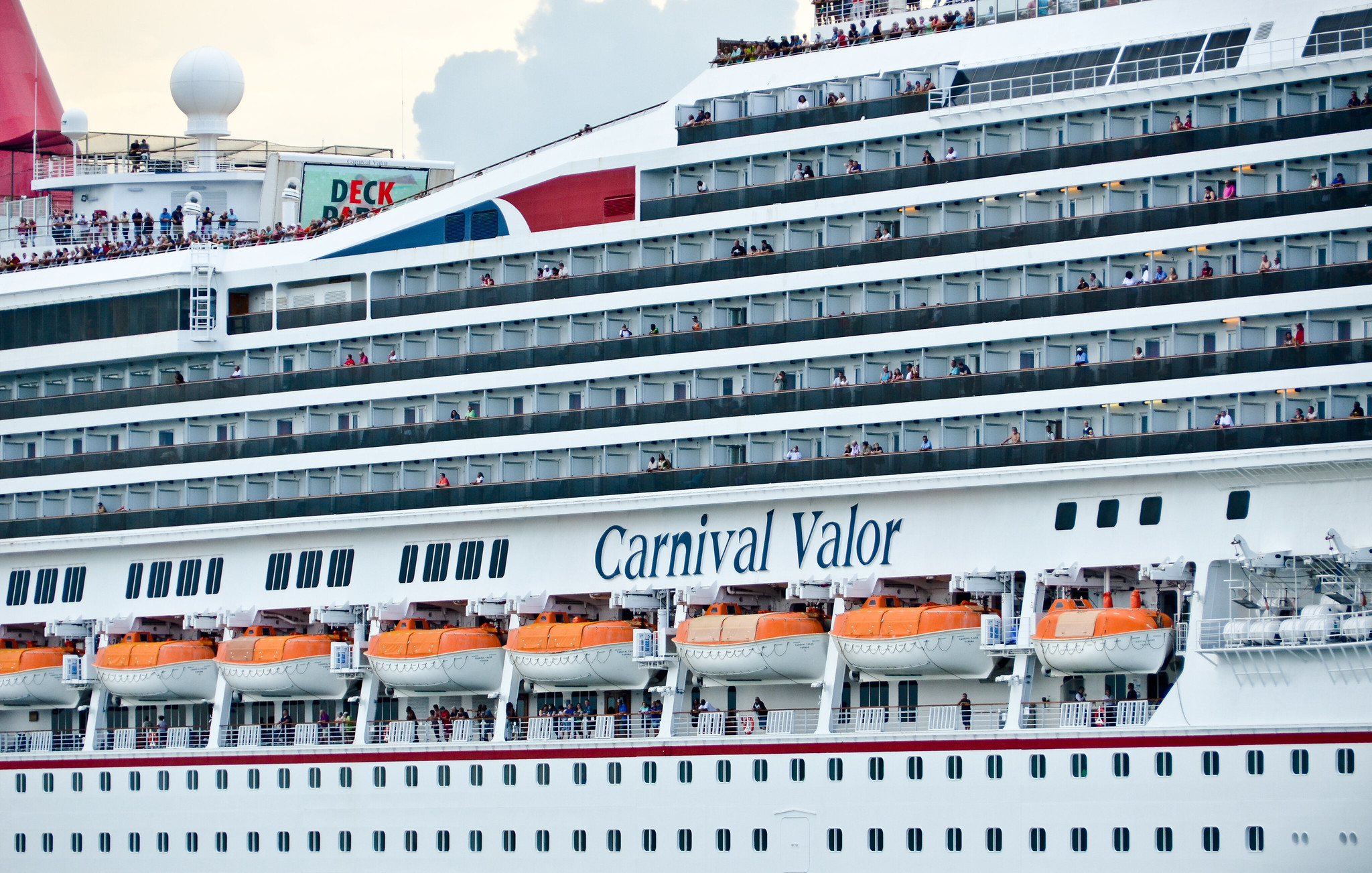 Carnival Valor