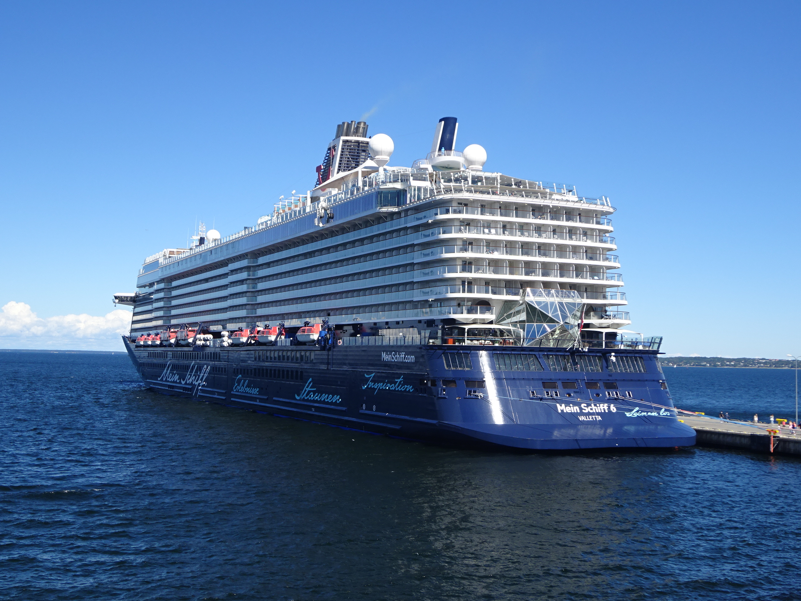 Mein Schiff 6