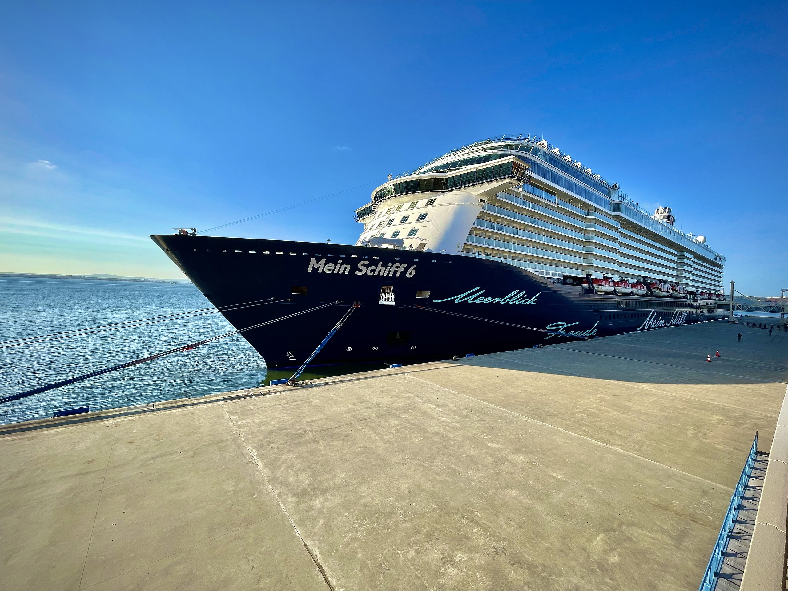 Mein Schiff 6