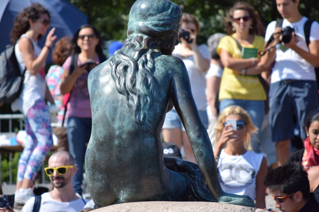 Sсulpture of Mermaid