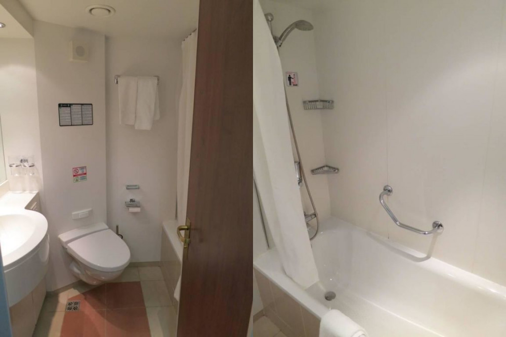 Full-sized bath located in one of the MSC Magnifica suites